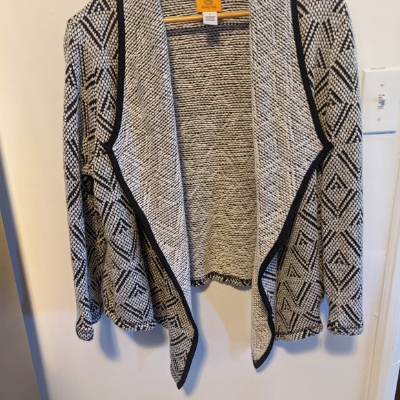 Geometric design cardigan sweater - Picture 2 of 4